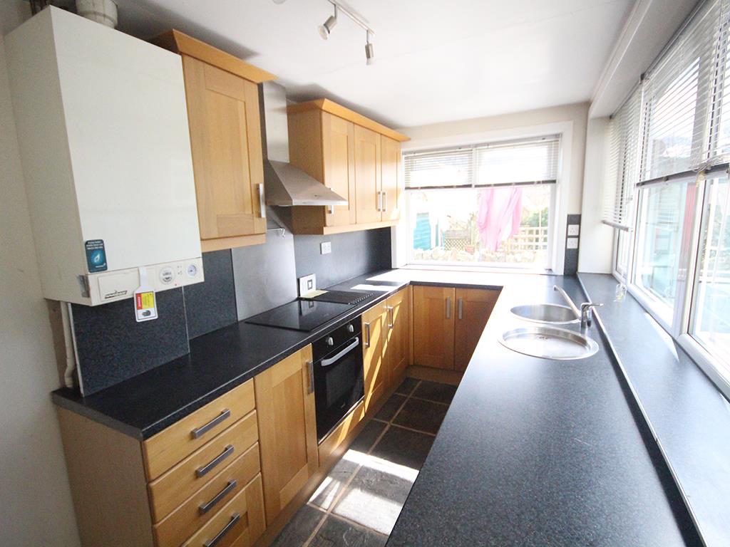 3 bedroom end terrace house Let Agreed in Earby - IMG_2234.jpg